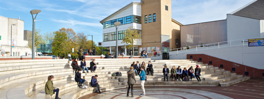 University of Warwick - Bright Future Scholarship